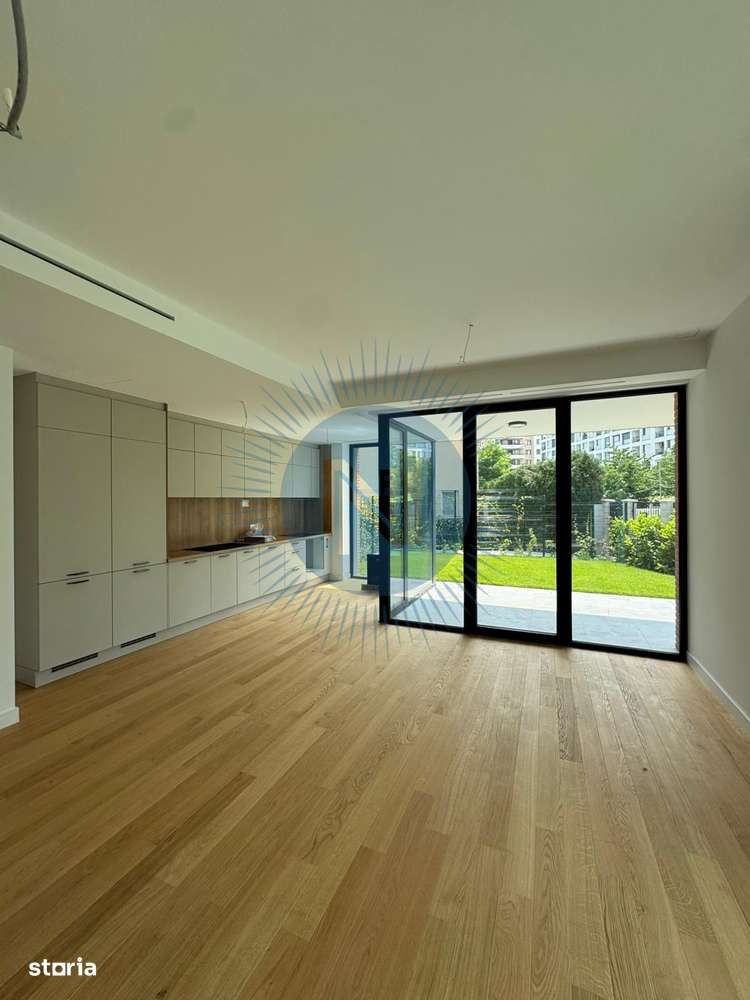 Apartament 4 camere cu curte - Imagine principală: 2/16