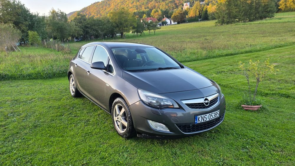 Opel Astra J 1.7 CDTI Cosmo 2010