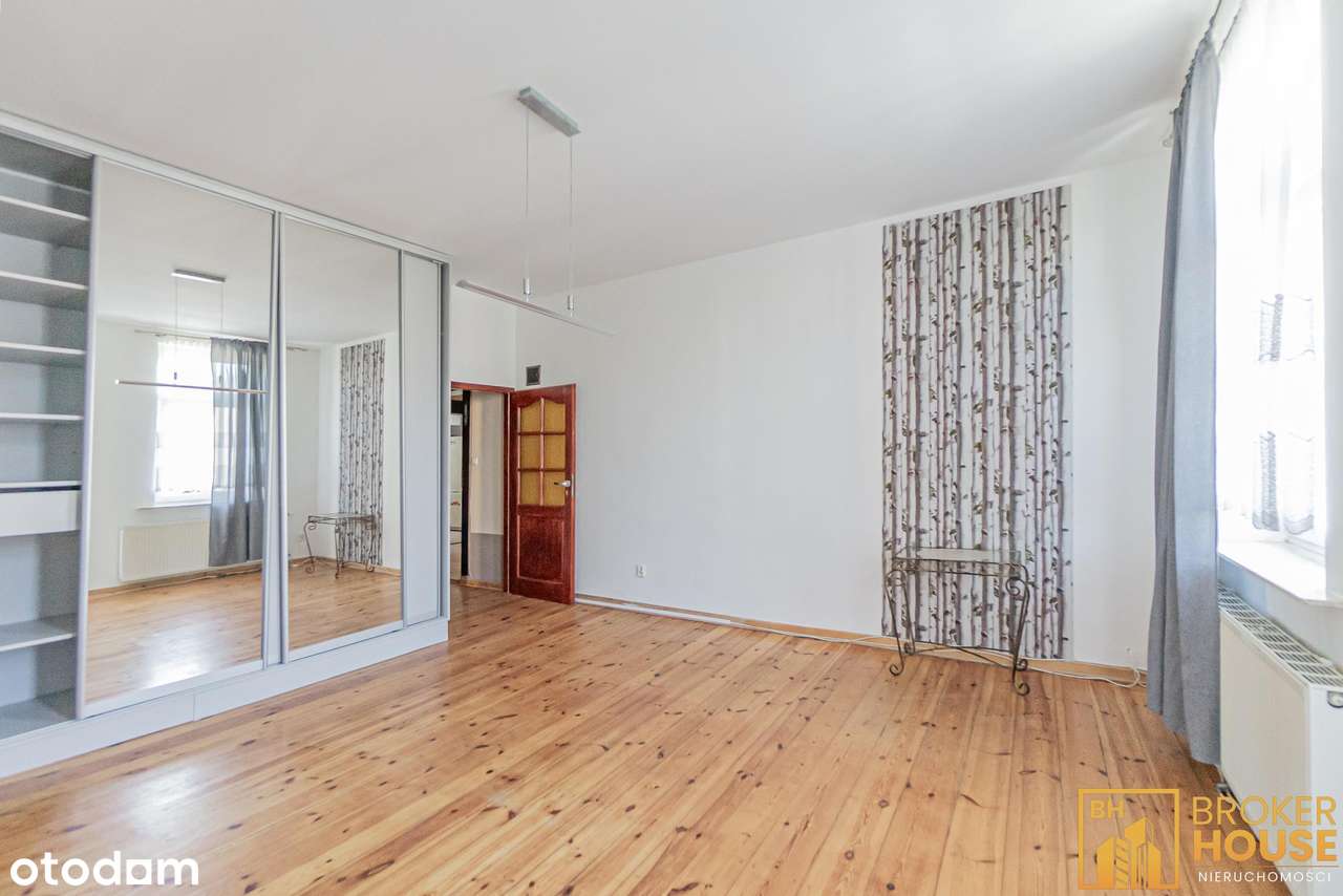 DUŻE MIESZKANIE W KAMIENICY Z BALKONAMI-15