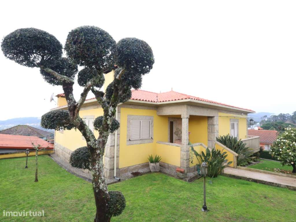 Moradia T5 de cave e rés-do-chão | Airães, Felgueiras - Grande imagem: 2/29