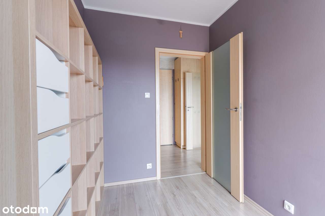 Mieszkanie z zadaszonym tarasem, klimatyzacją oraz miejscem postojowym-9