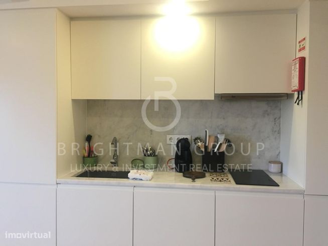 T1 mobilado e renovado na Graça, Lisboa-12