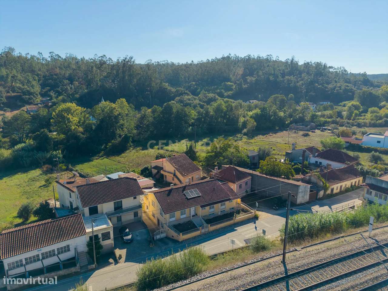 Moradia T5 com Jardim e Vista para o Rio em Venda de São José, Alberga-43
