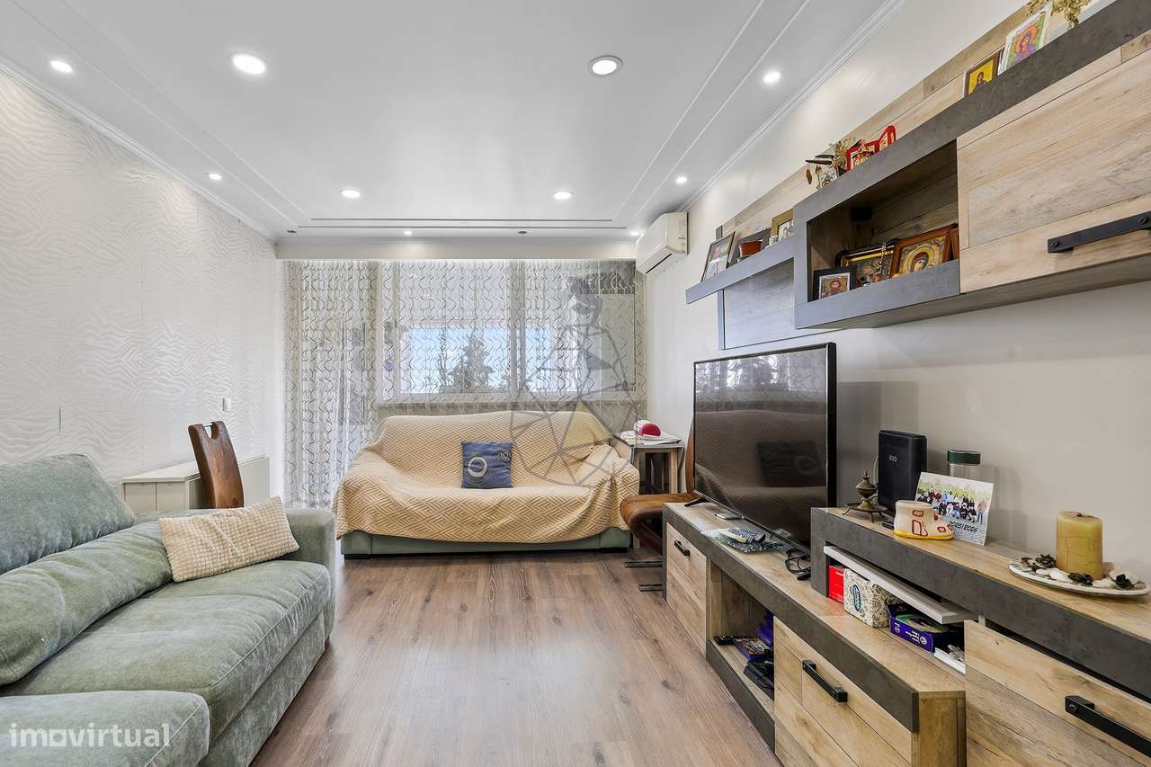 Apartamento T3 totalmente Remodelado no Parchal - Lagoa - Grande imagem: 3/41