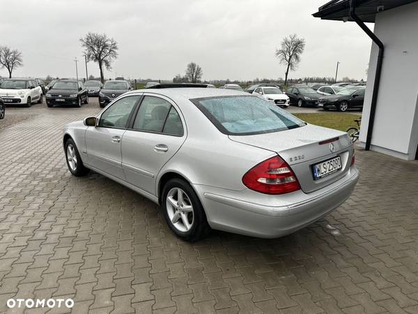 Mercedes-Benz Klasa E 220 CDI T Elegance - 8