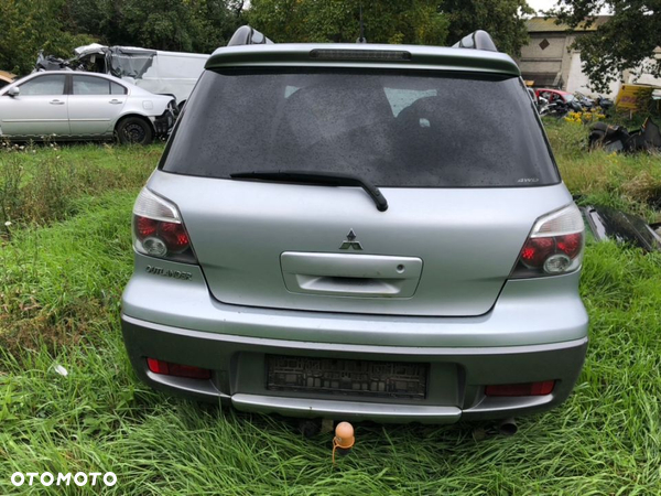 MITSUBISHI OUTLANDER I 03- LIFT LAMPA TYL TYLNA PRAWA LEWA - 1