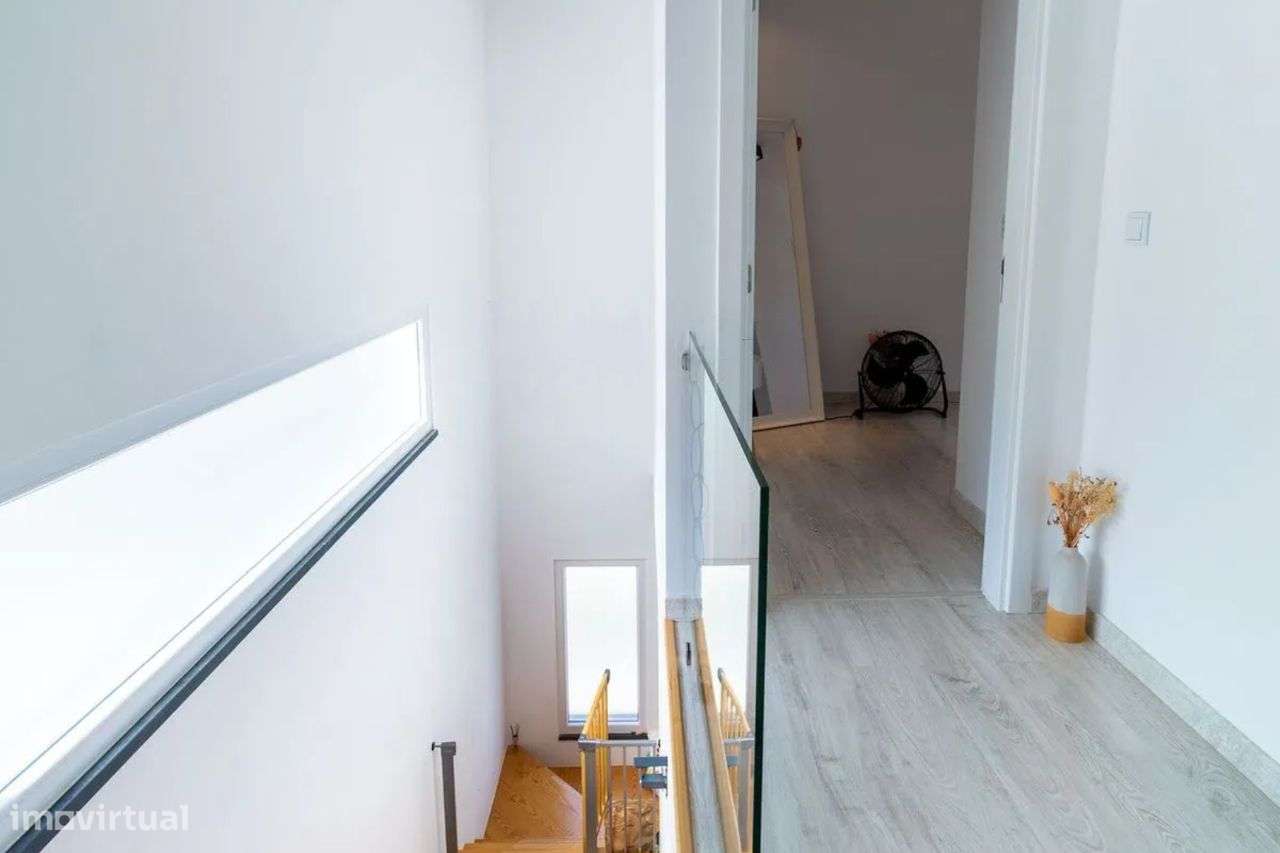 Excelente Moradia T4 em Porto Salvo, Oeiras-12