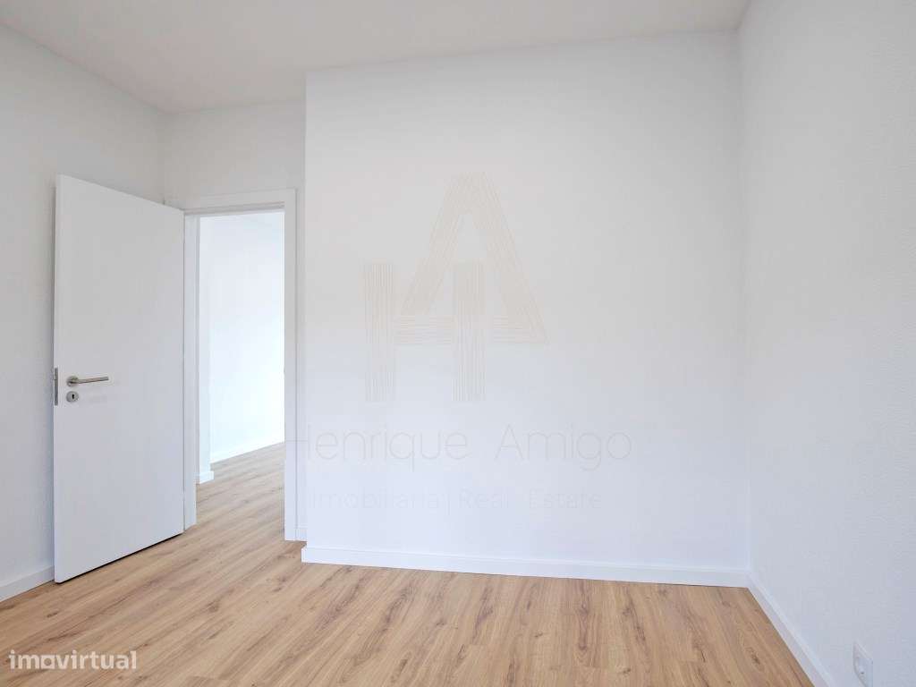 Excelente Apartamento T2 no centro de Santana-22