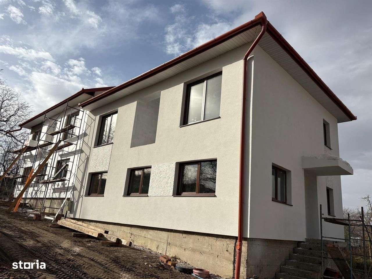 Casa de vanzare - 4 camere - 2 bai - teren 300 mp - Sura Mica-10