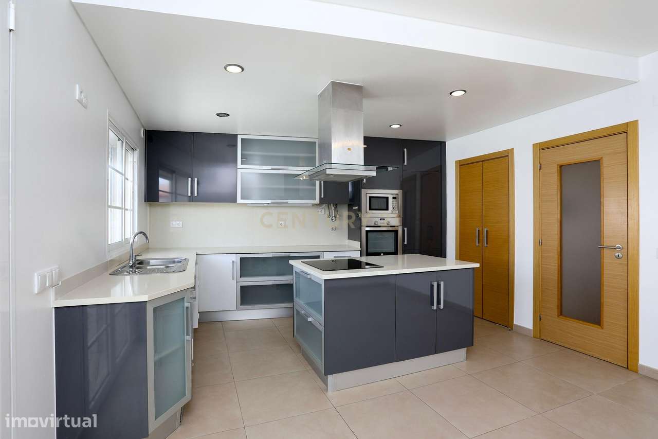 Espetacular Moradia T3 em Montijo com Painéis Solares - Grande imagem: 3/22