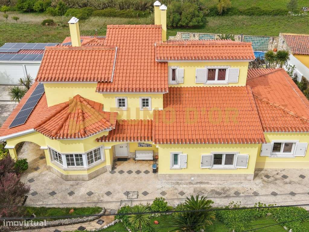 Moradia Exclusiva Com Areas Independentes Junto A Arruda Dos Vinhos