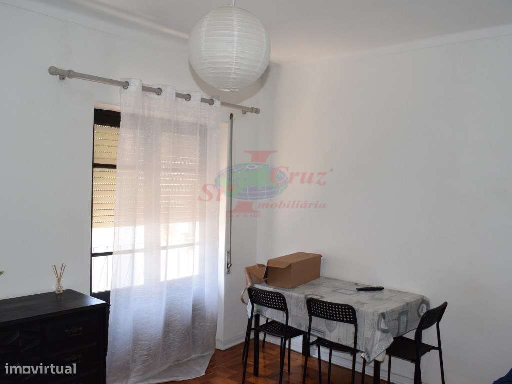 Apartamento T3 + Sótão Dividido - Pinhal de Marrocos-17