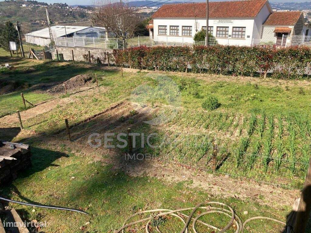 Oportunidade de Investimento: Moradia já com  Estrutura em Soalhães –-36