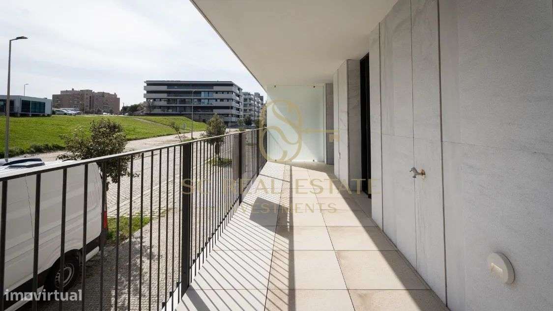 Excelente T3 Novo, com vistas deslumbrantes sobre o Atlântico.-14