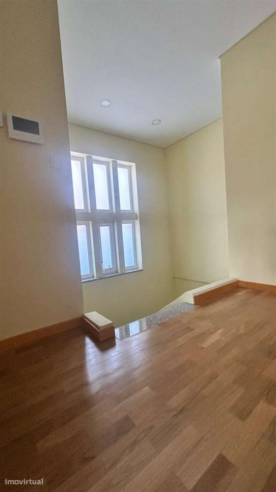 Moradia Isolada T3 Venda em Mafamude e Vilar do Paraíso,Vila Nova de G-11