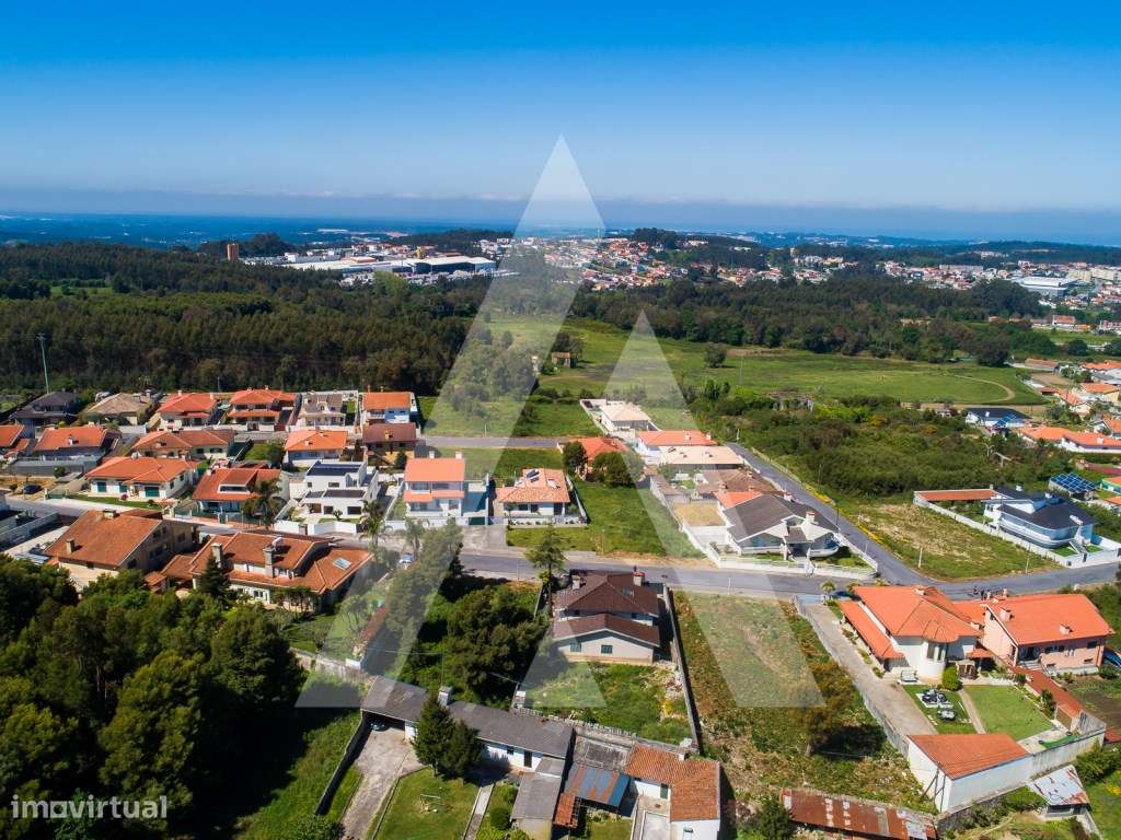 Lote para Construção com 905M2 - São João de Ver-16