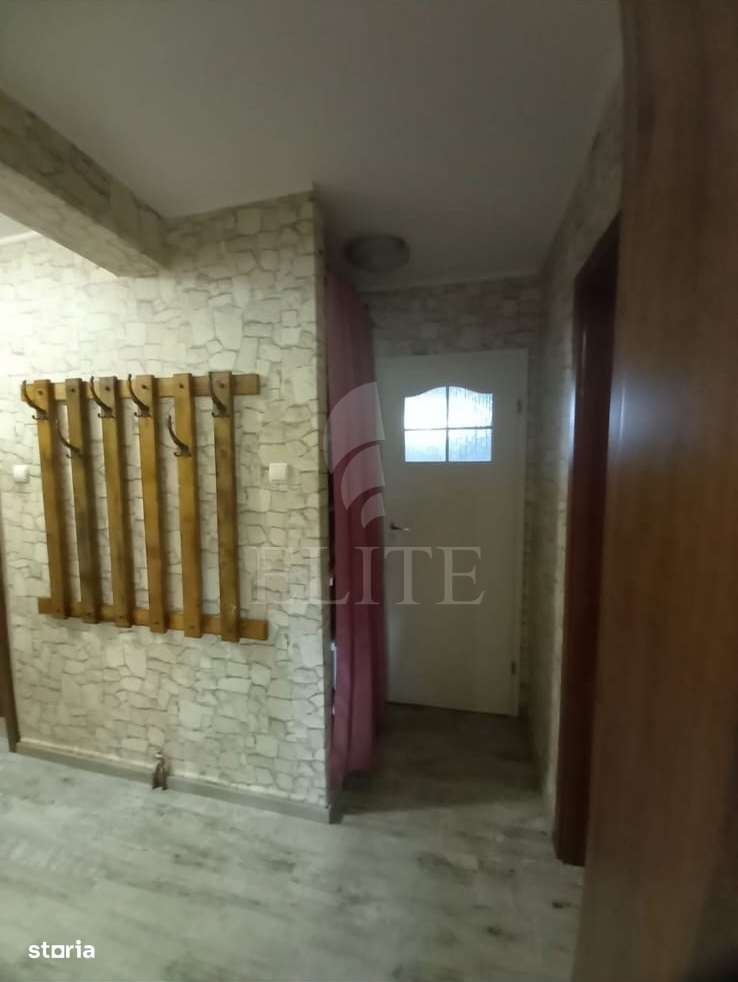 Apartament 3 camere în zona HOTEL Royal-13