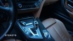 BMW Seria 3 328i Luxury Line - 17