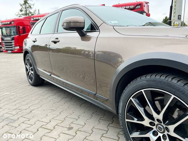 Volvo V90 D4 AWD Momentum Pro - 12