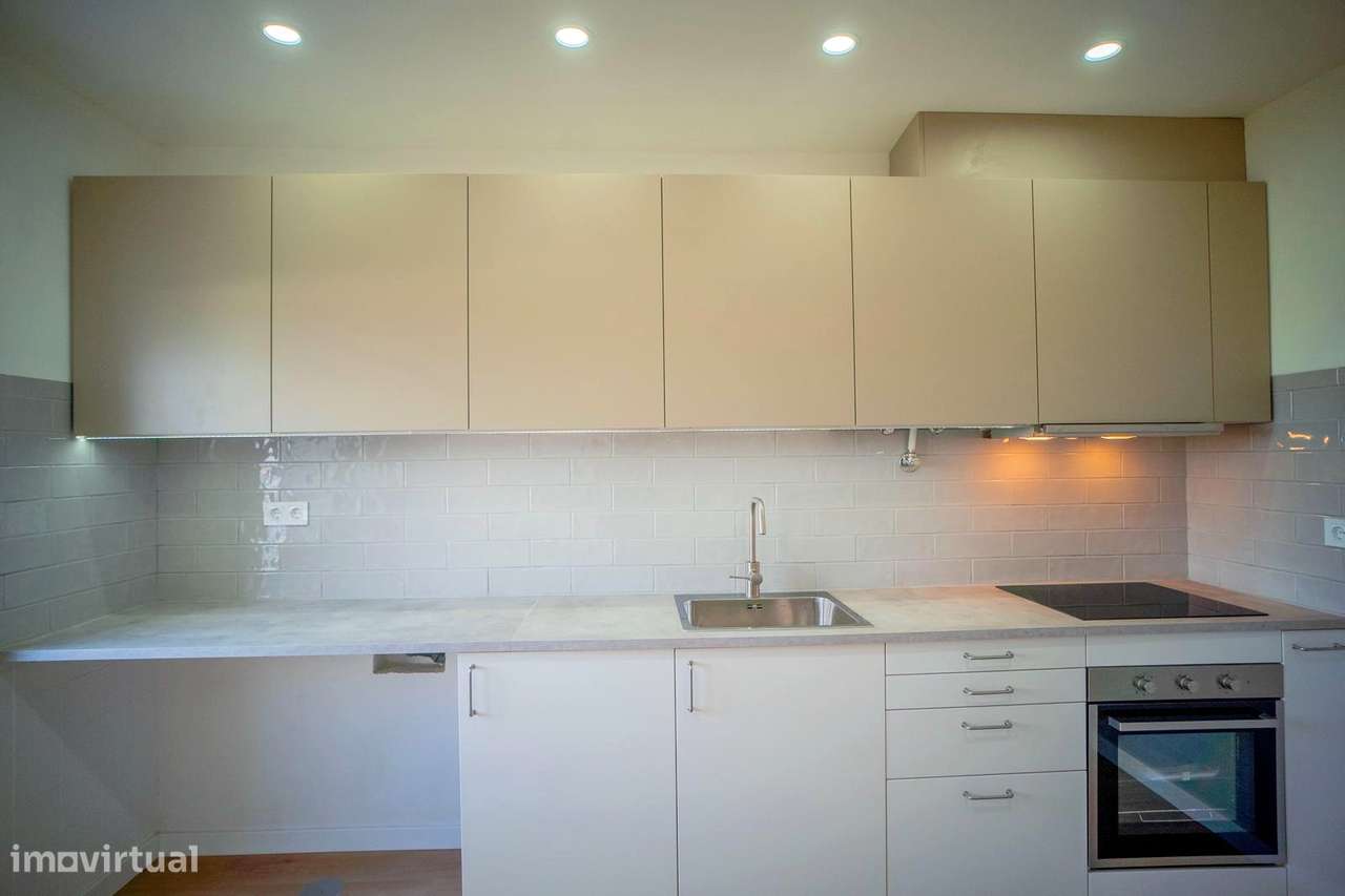 Excelente Apartamento T2 Remodelado – Paio Pires-8