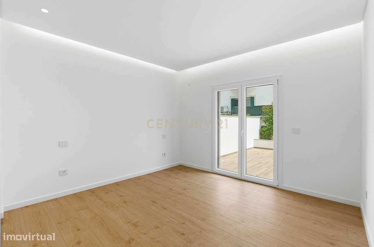 Apartamento T3 Novo com Terraço de 61m² | Parede (2 min da praia)-31