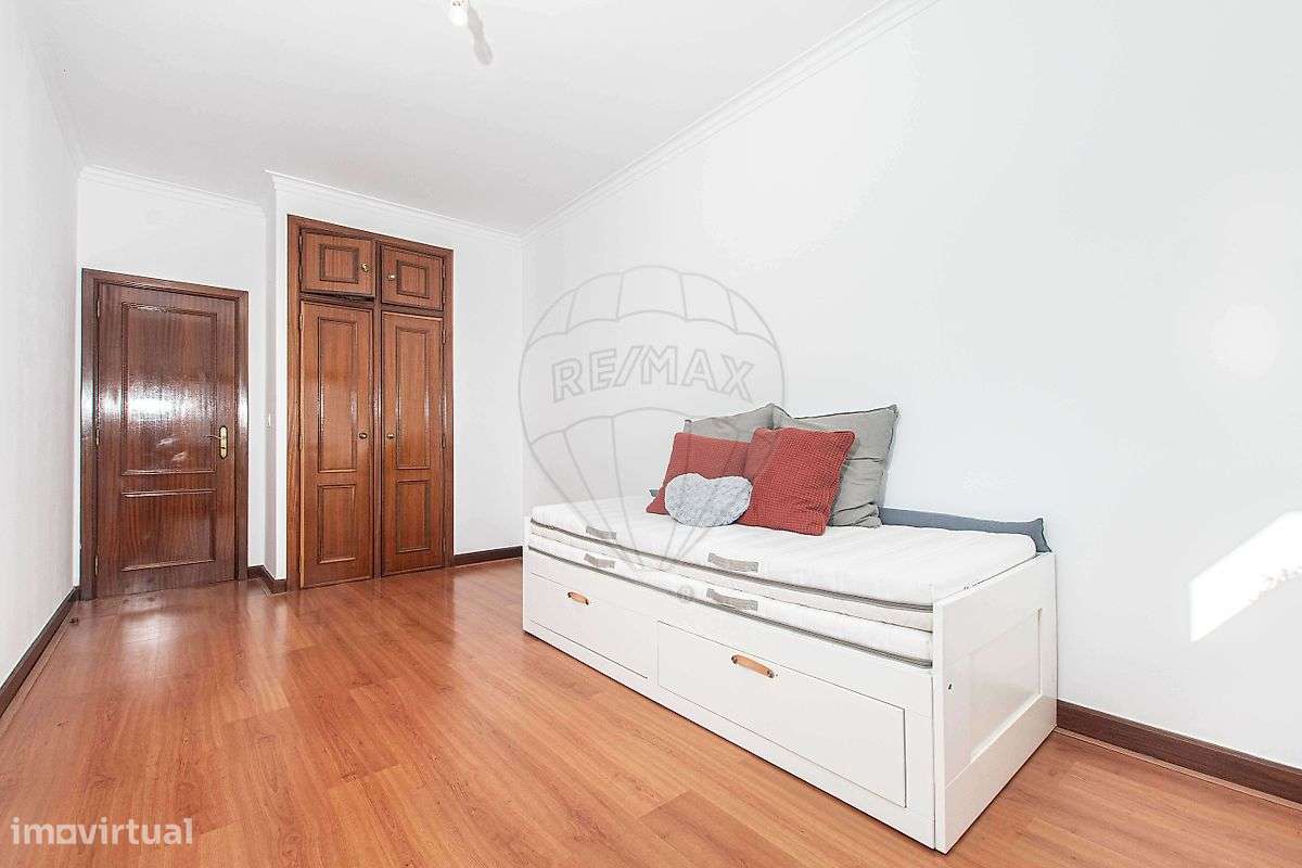 Apartamento T2 Duplex c/ terraço-17