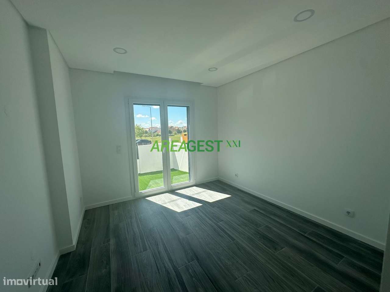 Moradia V4+1 no Casal Novo, Caneças-15