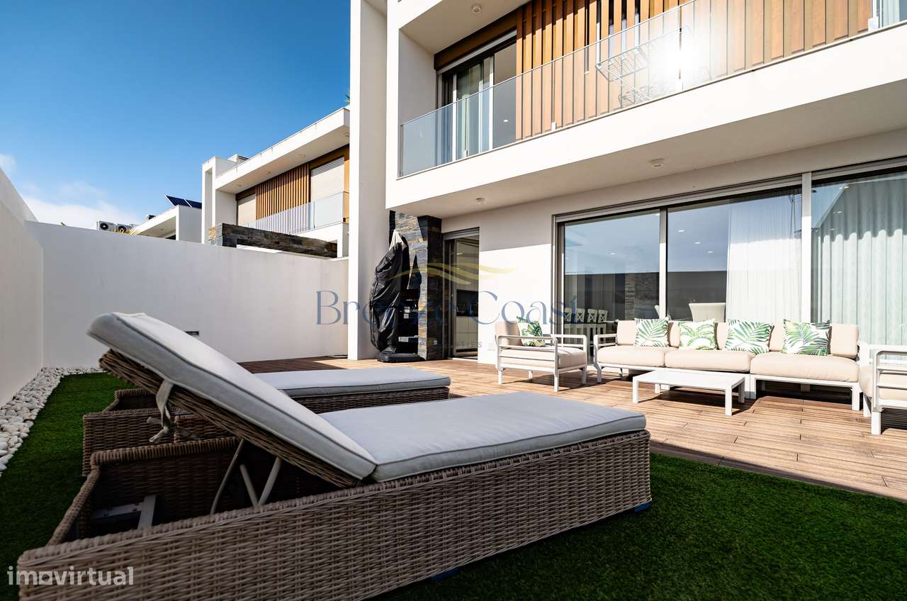 Moradia T4+1 de luxo com elevador-34