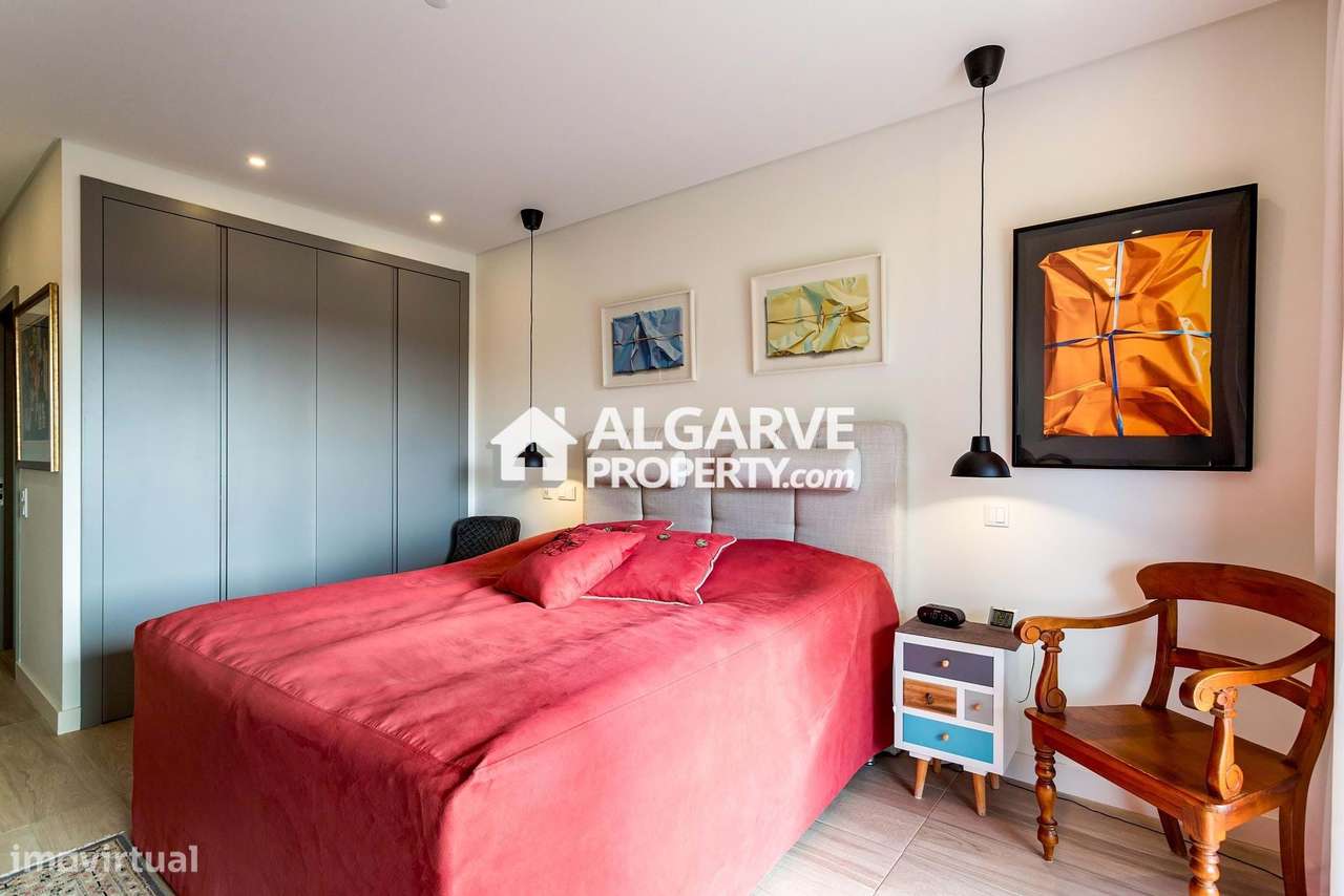 Excelente T2 Moderno com amplo terraço perto da Praia — Quarteira, Alg-17