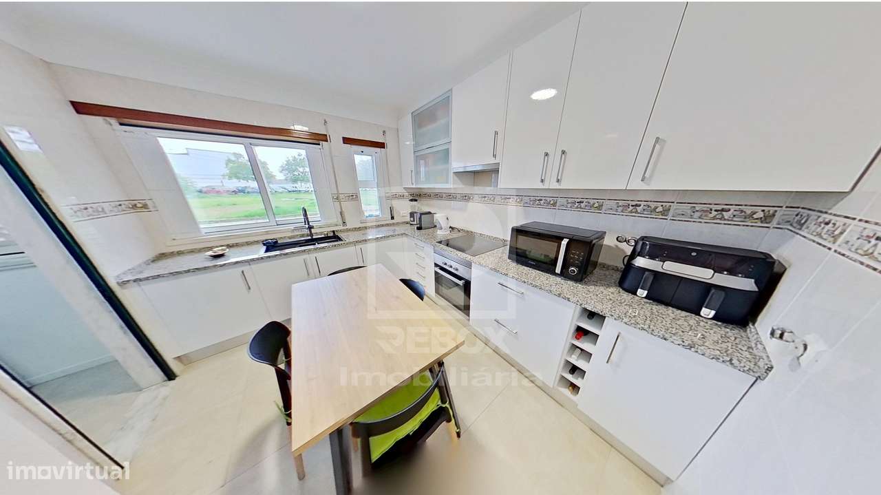 Apartamento T4, lavandaria e excelente aproveitamento do espaço-6