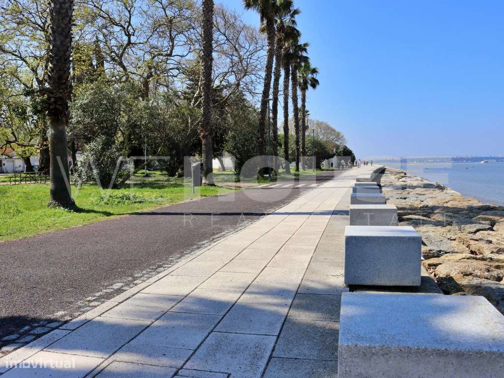 T1 com Quintal no Alto do Seixalinho - Conforto e Localização Privi...-10