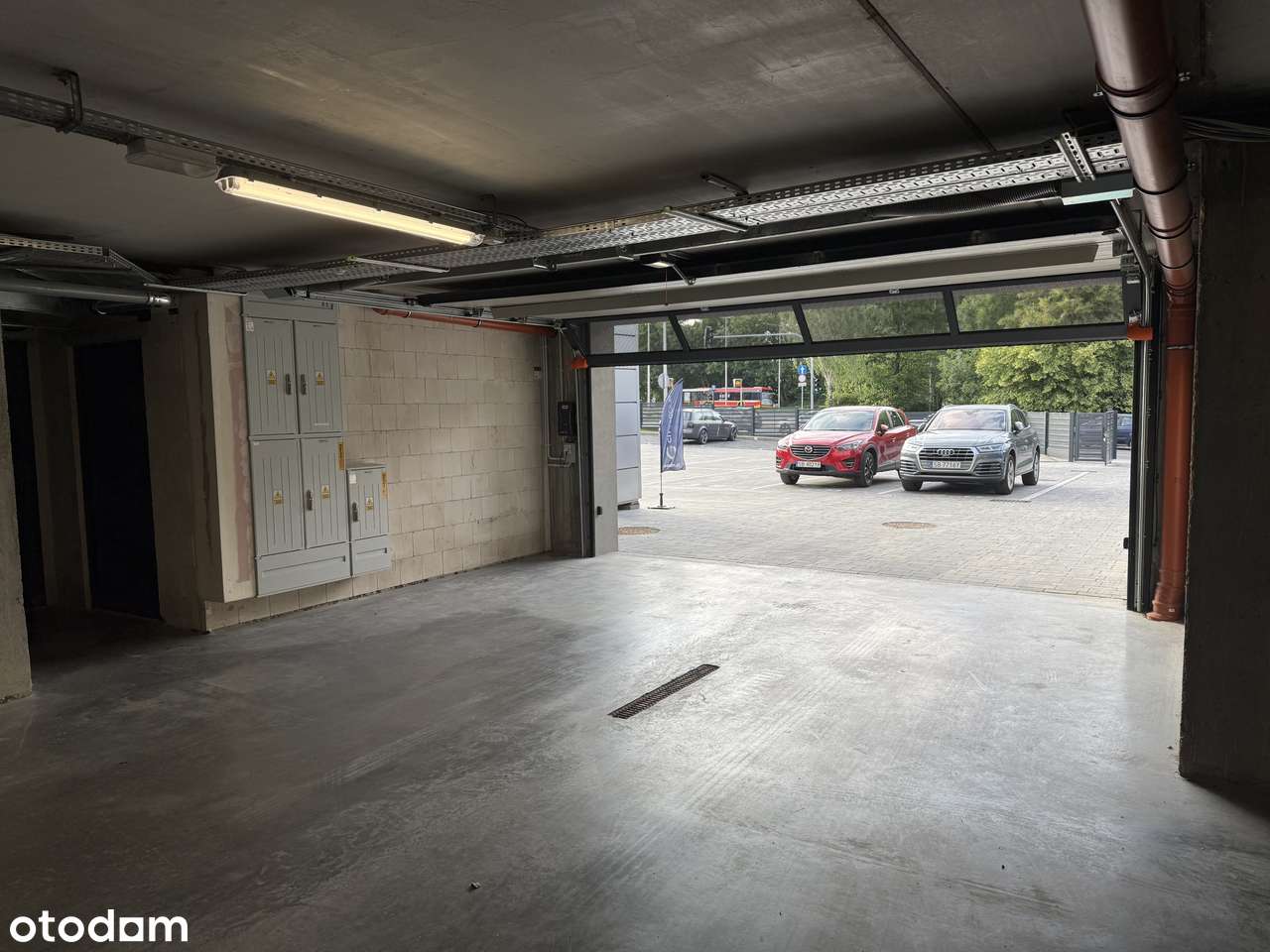 Garaż podziemny do wynajęcia, os. Beskidzkie - Pełny obrazek: 3/4