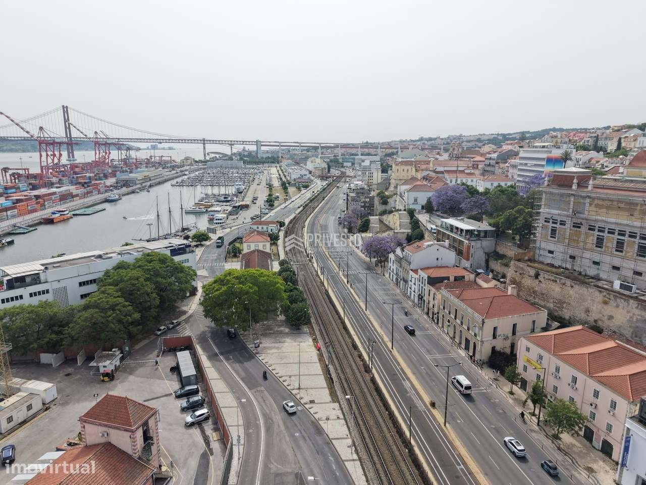 Espaço comercial arrendado com rendimento imediato | Estrela, Lisboa-1