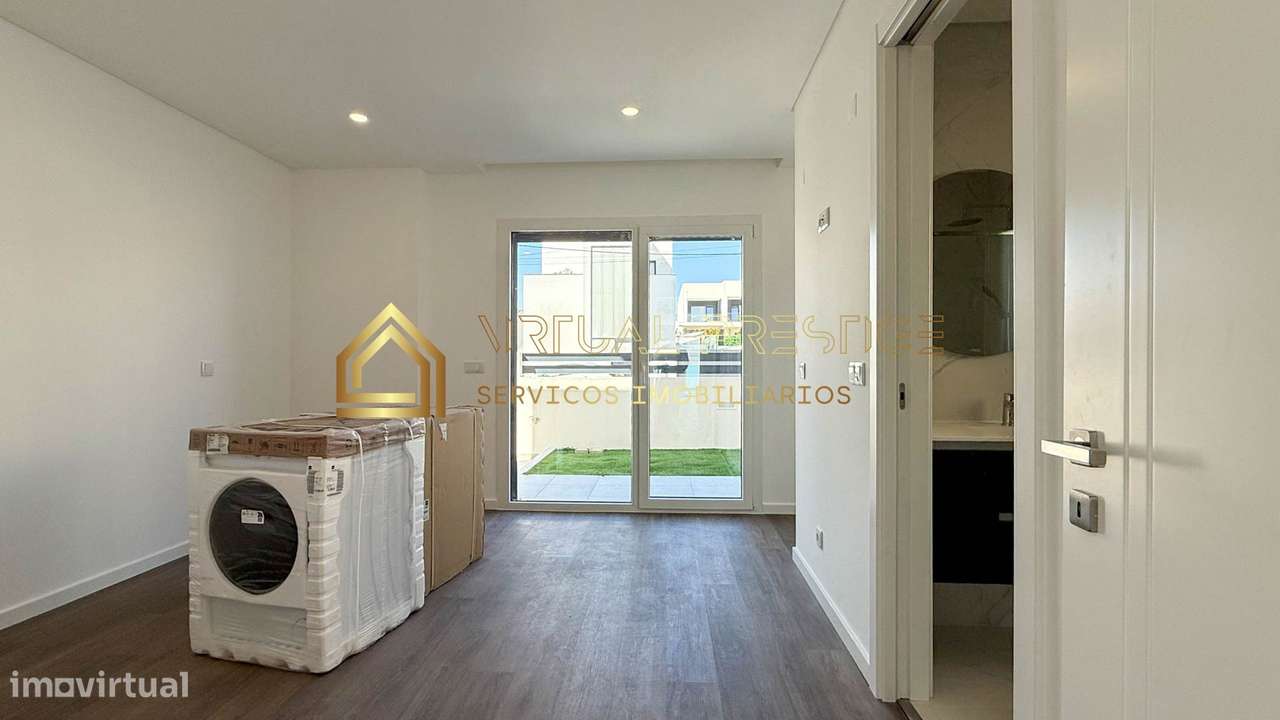 Moradia T4 Nova - 2 Suites - Piscina - Garagem - Valadares - Grande imagem: 4/42