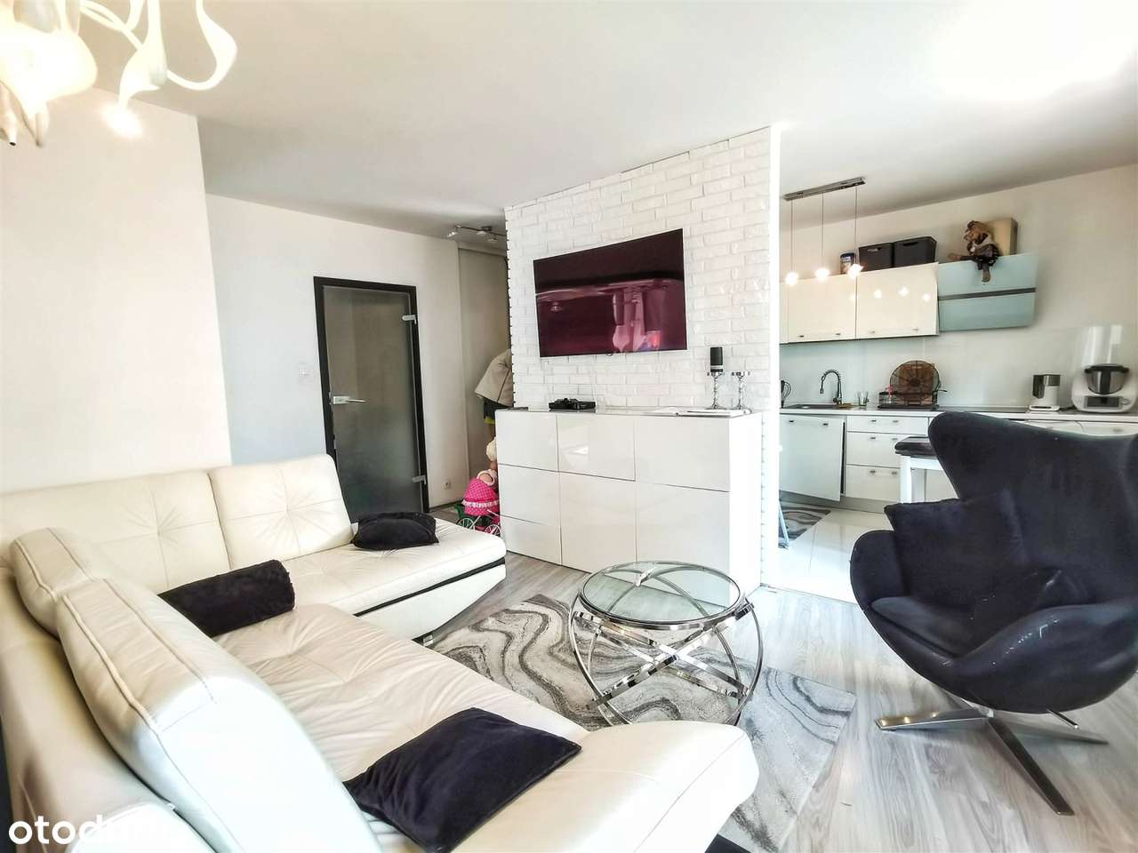 Radom / os. Michałów / 2 pokoje / do wejścia-0