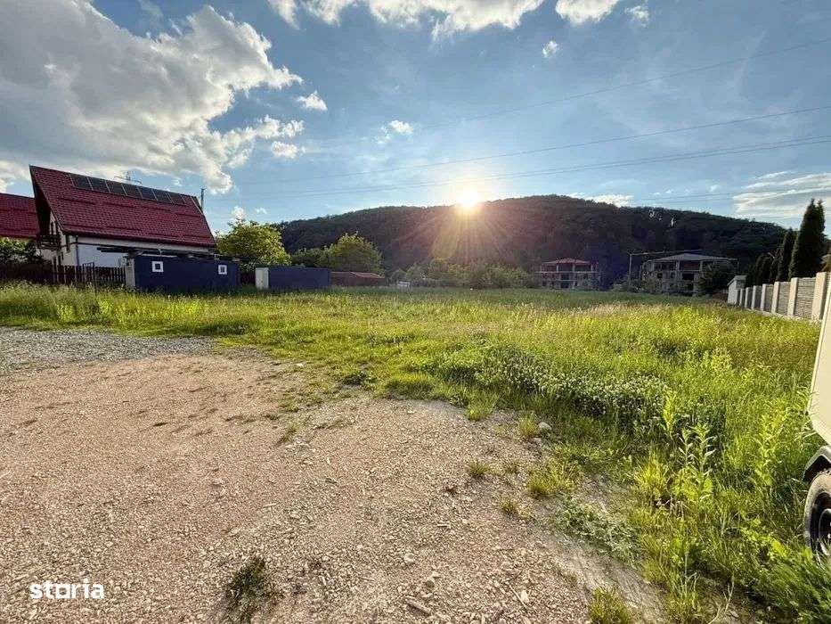 Vanzare Teren Bunloc - Imagine principală: 1/4