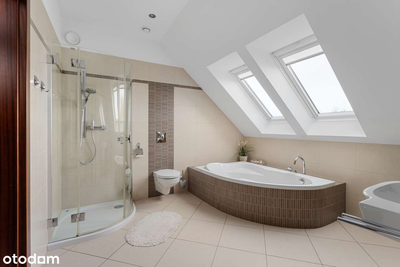 Przestronny LUKSUSOWY dom wolnostojący z wyjątkowym ogrodem!-10