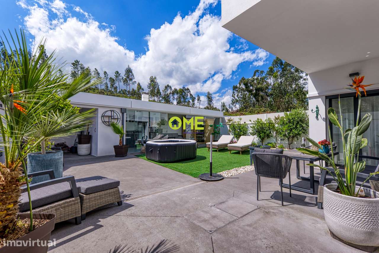 **Moradia T3 em Ourém - Luxo e Modernidade**-12
