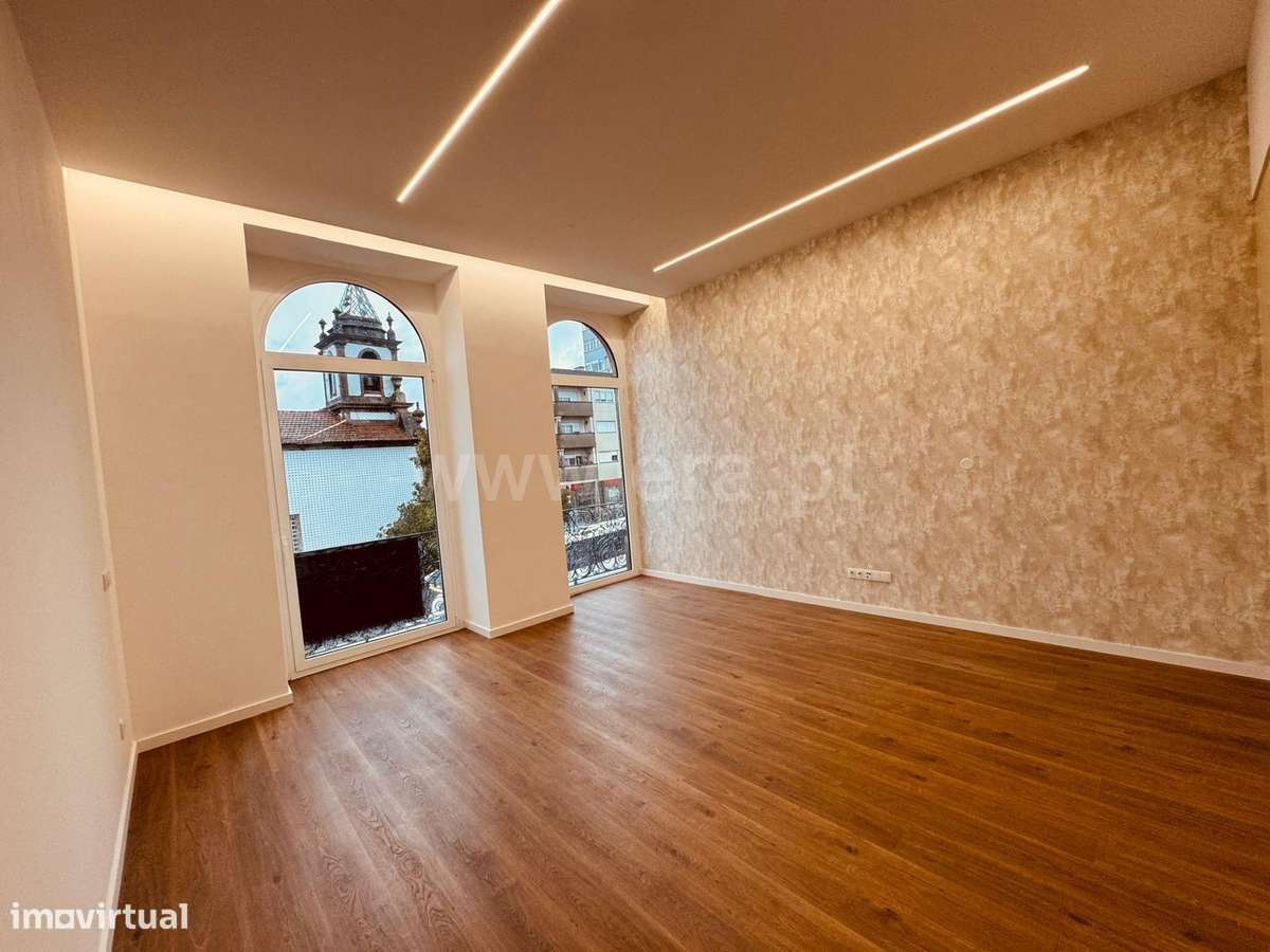 Apartamento T2 centro de Penafiel - Grande imagem: 4/17