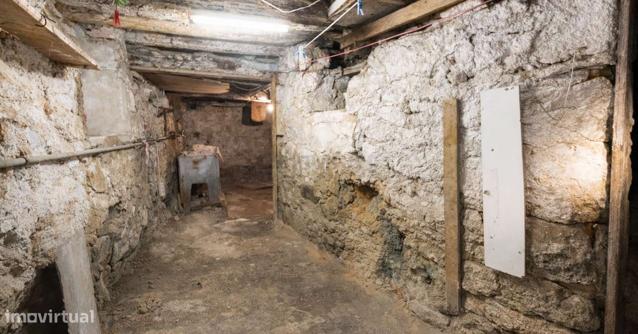 Moradia para Restaurar T2 - Grande imagem: 4/11