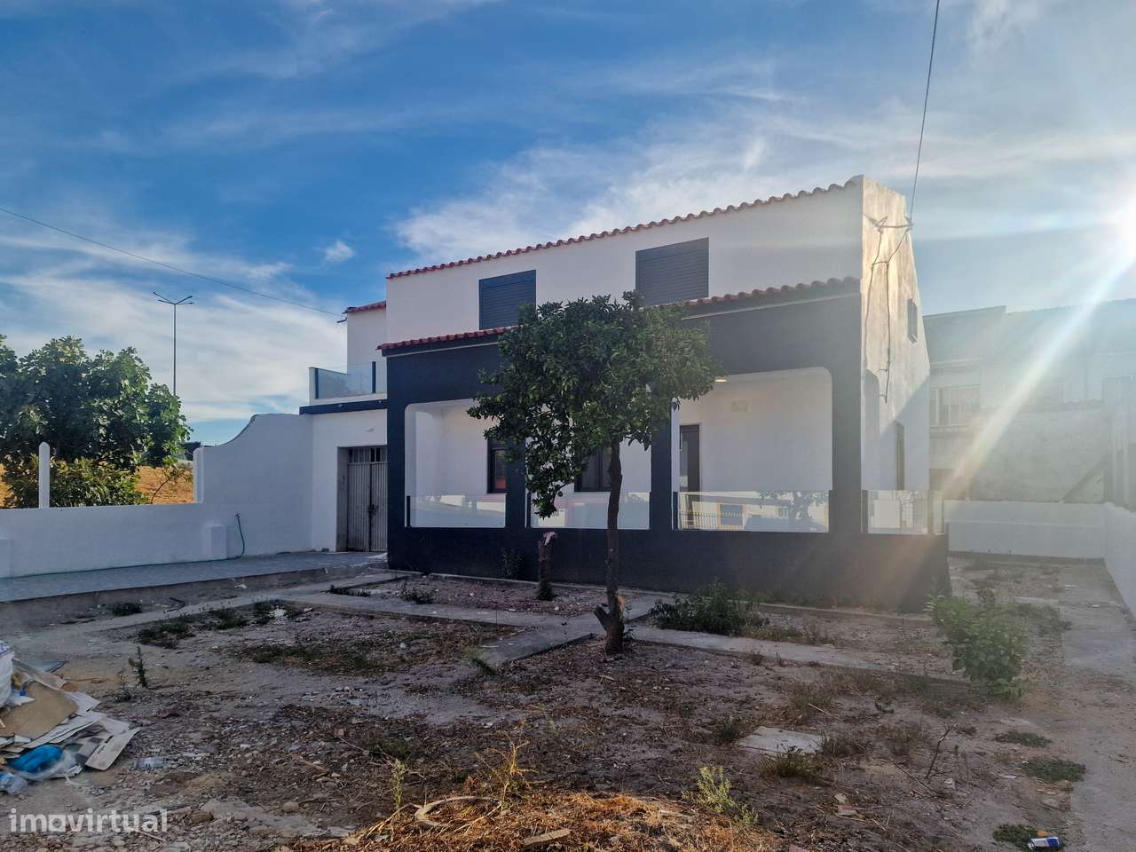 Moradia 4 ass. totalmente remodelada - possibilidade de quarto no r/c-36