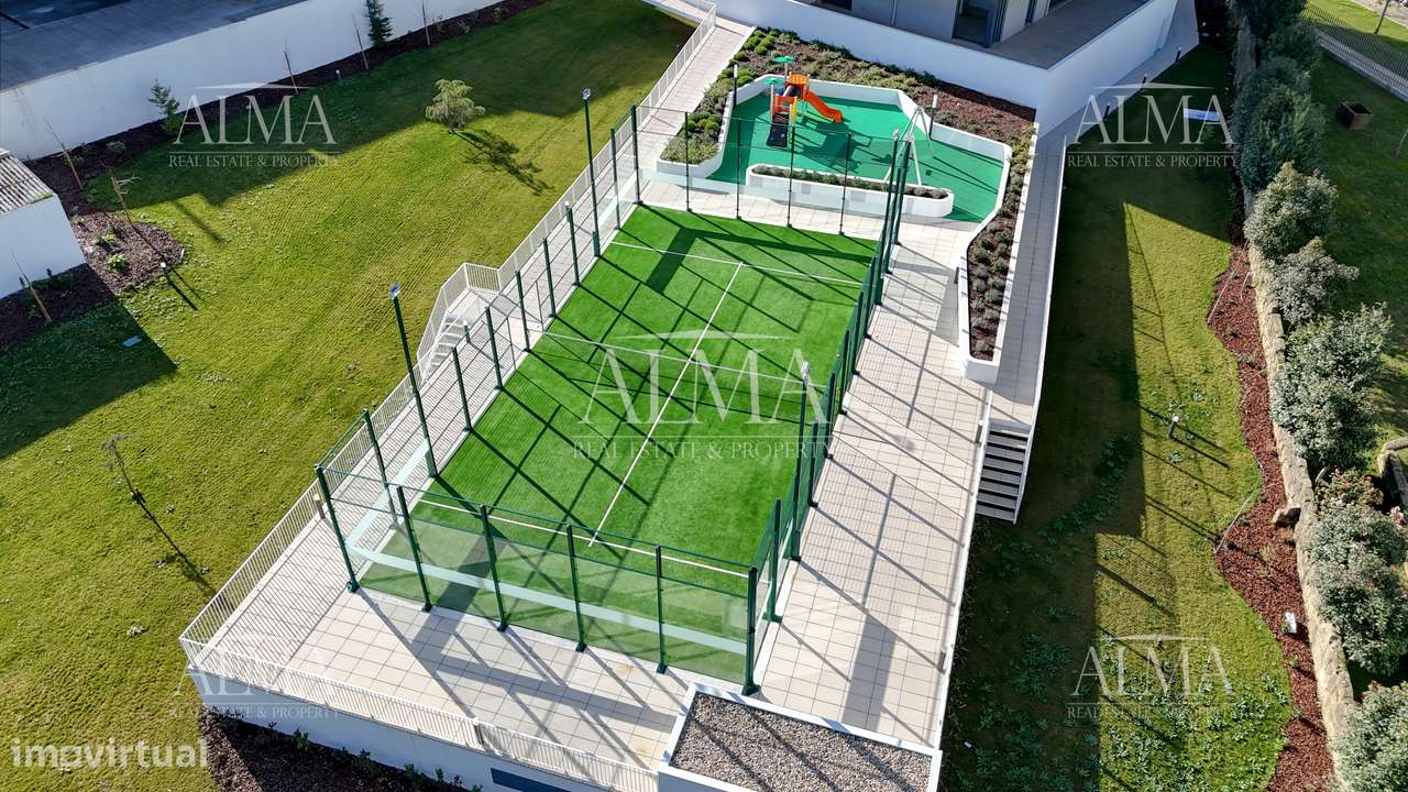 Apartamento T4 novo  na Senhora do Porto-35