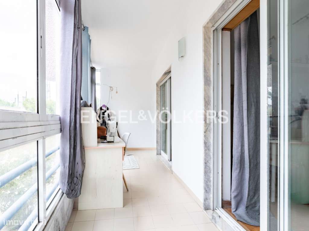 Apartamento T2 mobilado na Quinta do Texugo-18