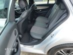 Mercedes-Benz Klasa E 220 d T 9G-TRONIC - 21