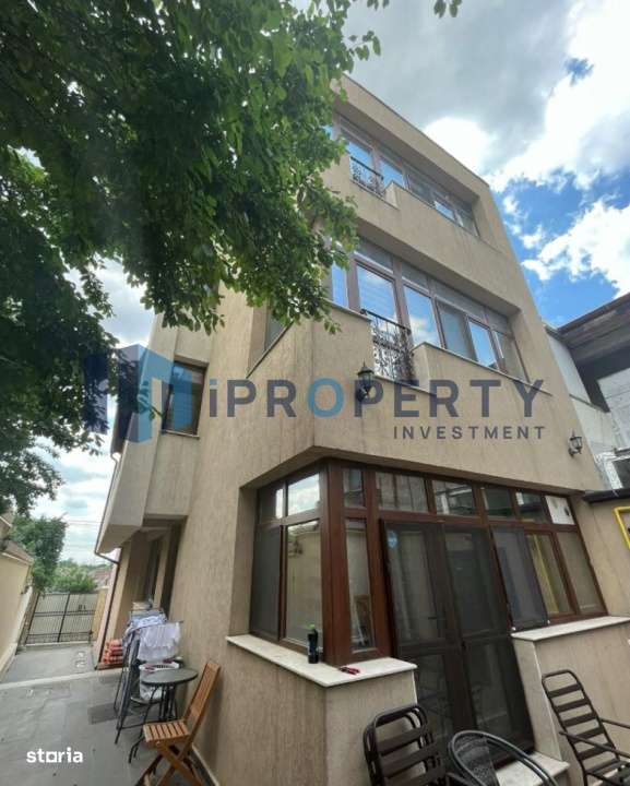 Vila 9 Camere | Colentina | Parcare | Individuala | 6 Dormitoare | 5 B - Imagine principală: 2/10