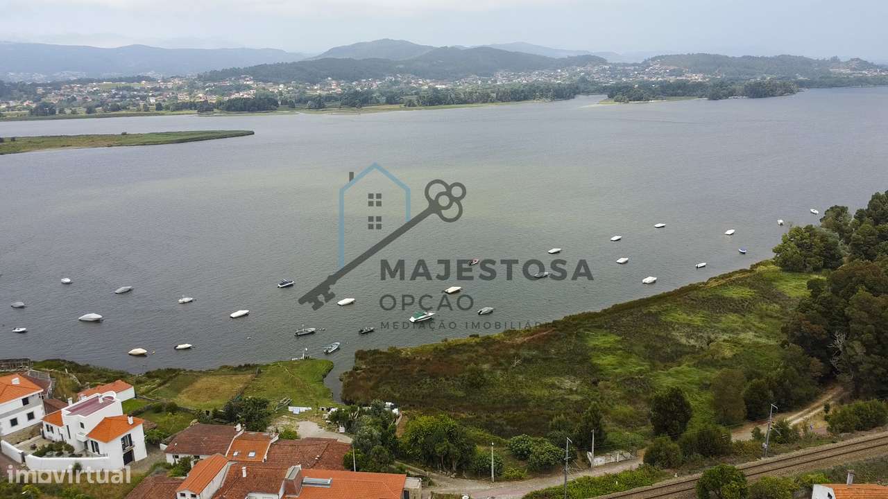 Moradia Isolada com Vista para a foz do rio Minho-33