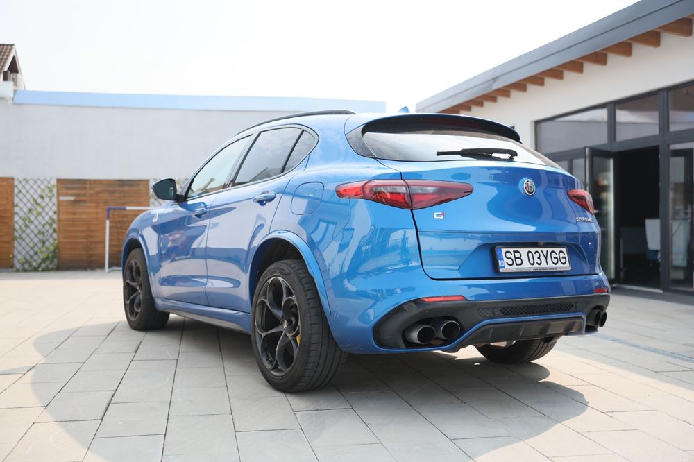 Alfa Romeo Stelvio V6 2.9 Bi-Turbo AT8-Q4 Quadrifoglio 2019