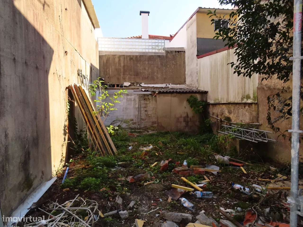 Prédio para Reabilitar - Grande Oportunidade - Grande imagem: 4/13