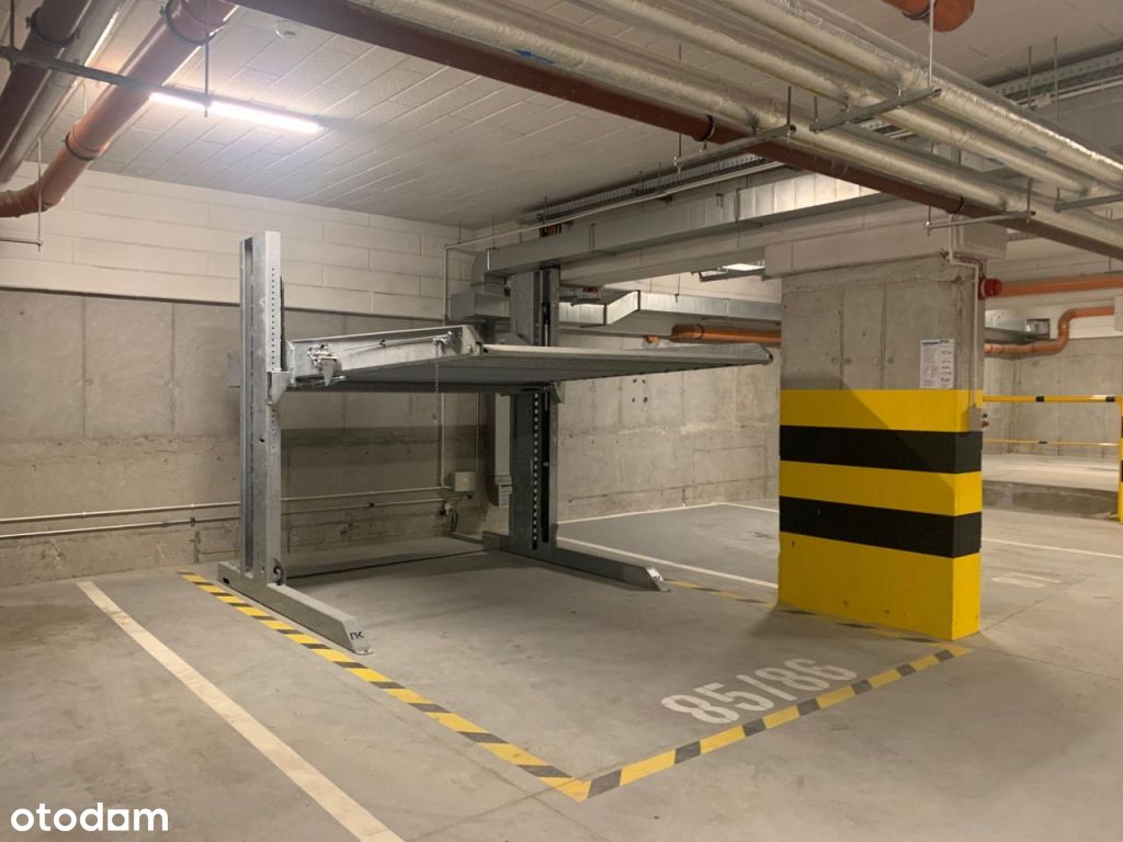 Miejsce parkingowe w garażu podziemnym