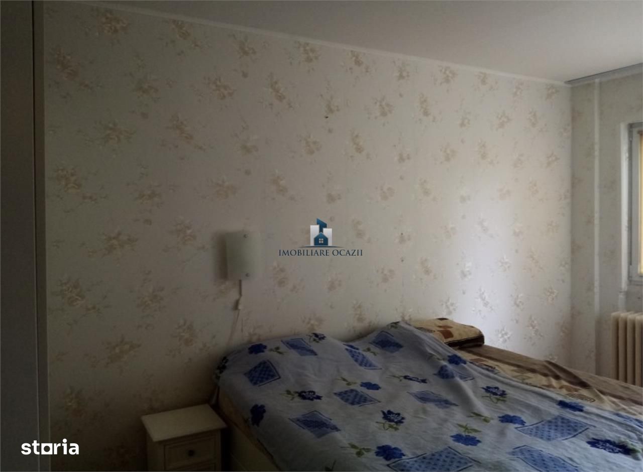 Vanzare Apartament 3 Camere Semidecomandat Berceni-Al.Niculitel